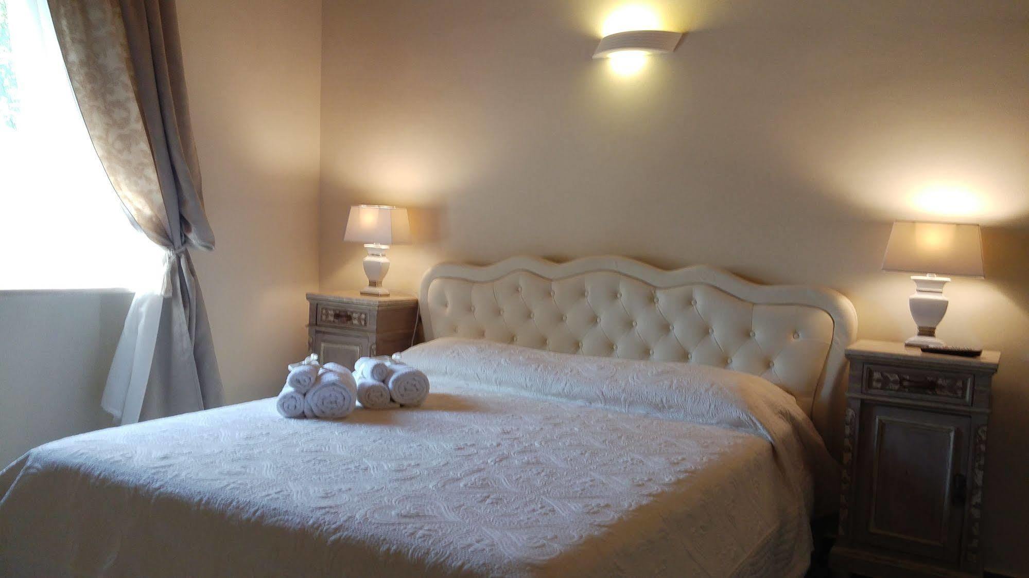 B&B La Bella Lucca Bagian luar foto